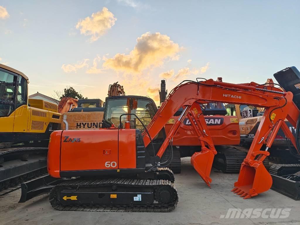 Hitachi ZX 60 حفارات صغيرة أقل من 7 طن (حفارات صغيرة)