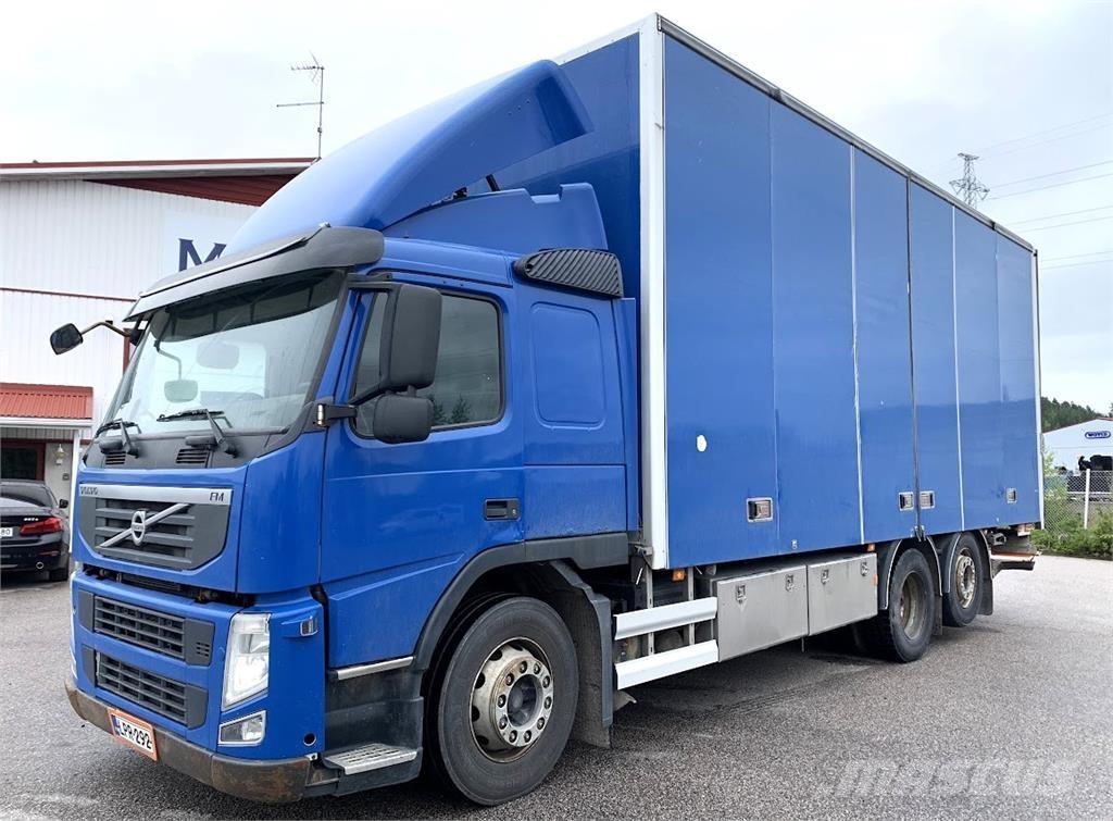 Volvo FM330 6x2 شاحنات ذات هيكل صندوقي