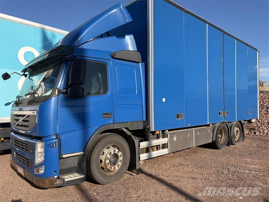 Volvo FM330 6x2 شاحنات ذات هيكل صندوقي