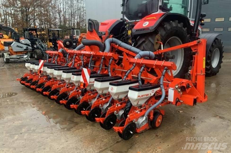 Kuhn Planter 3 ماكينات البذر الدقيق