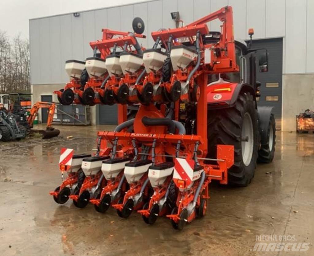 Kuhn Planter 3 ماكينات البذر الدقيق