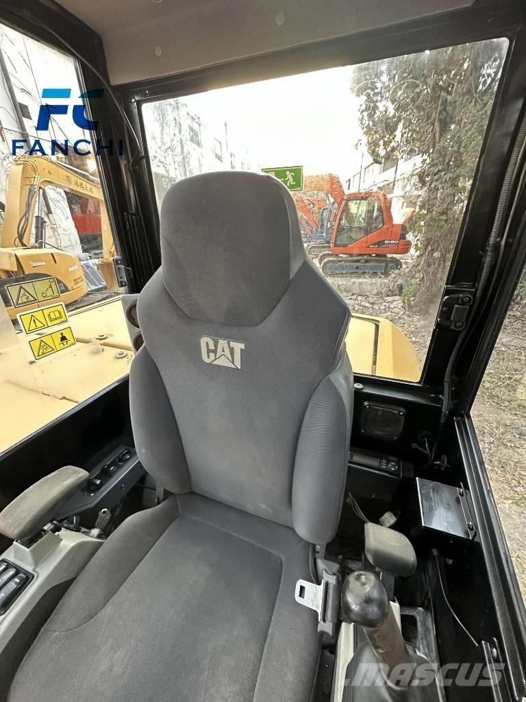 CAT 306 E2 حفارات زحافة
