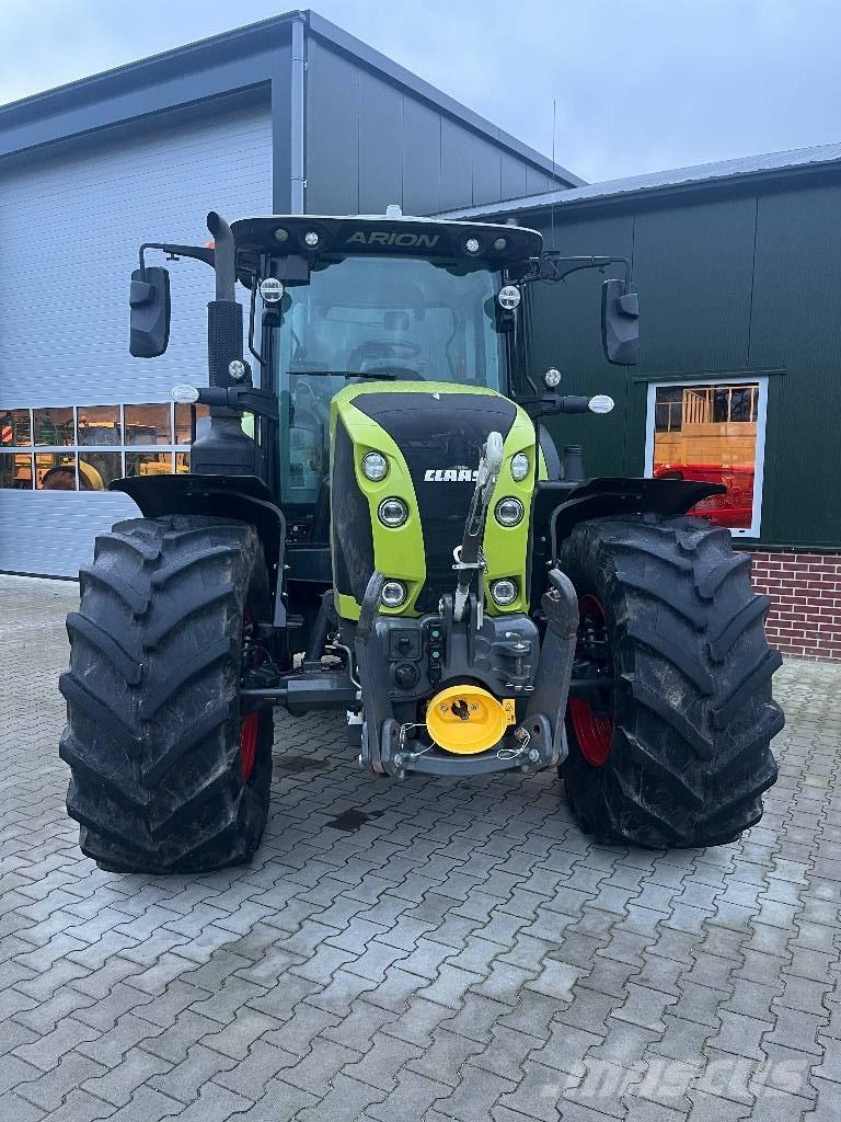 CLAAS Arion 660 الجرارات