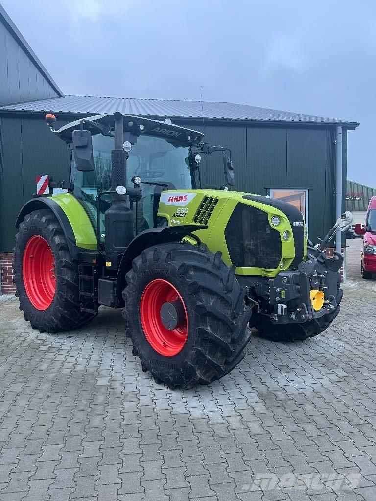 CLAAS Arion 660 الجرارات
