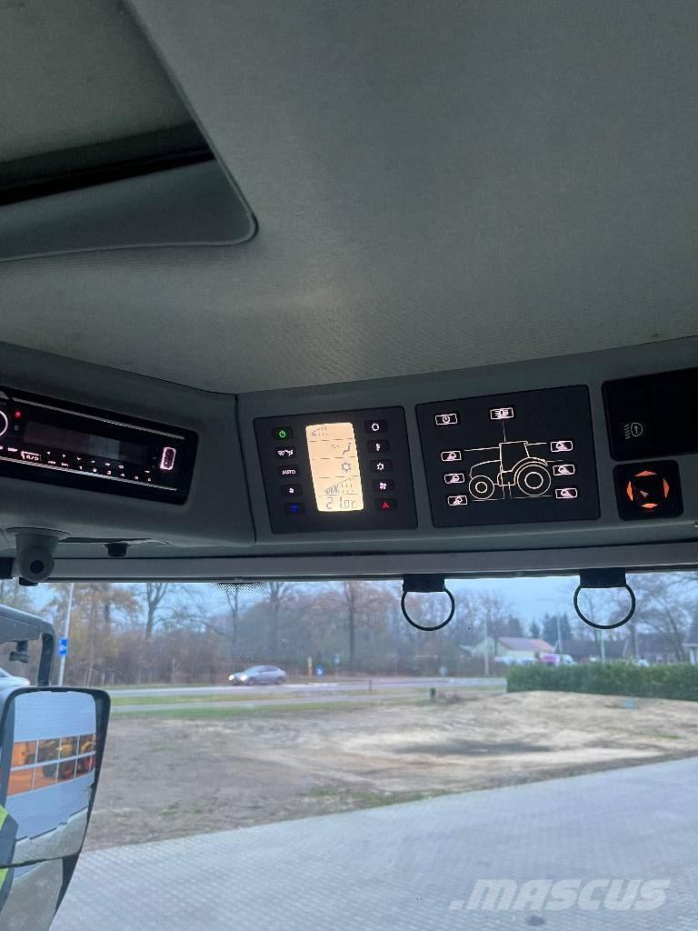 CLAAS Arion 660 الجرارات