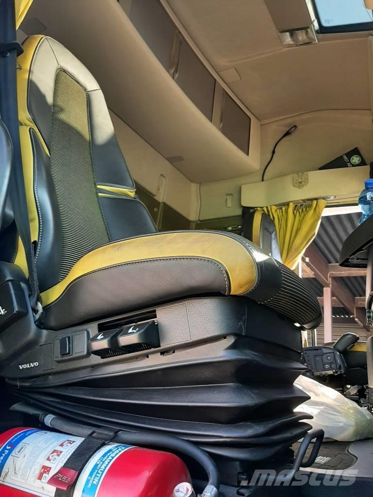 Volvo FH 16 شاحنات أشجار