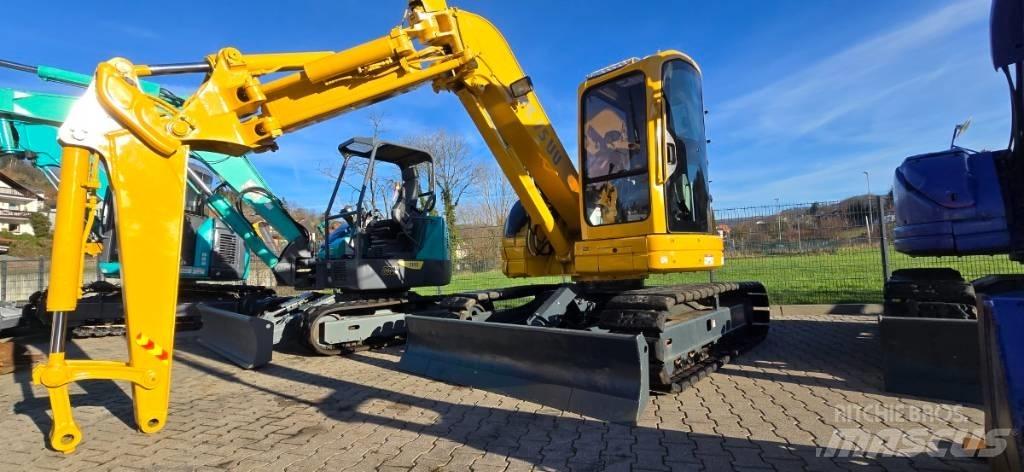 Komatsu PC 75 UU-3 حفارات وسط 7 طن - 12 طن