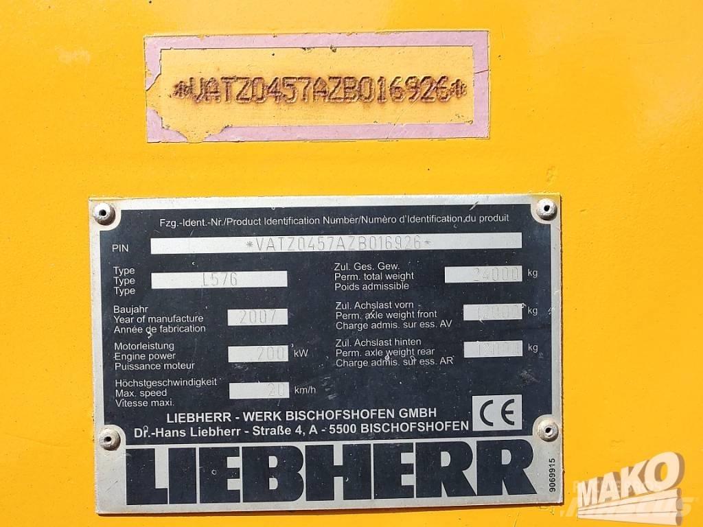 Liebherr L 576 لوادر بعجل