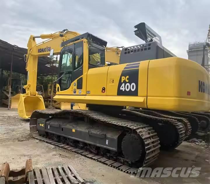 Komatsu PC400-8 حفارات زحافة