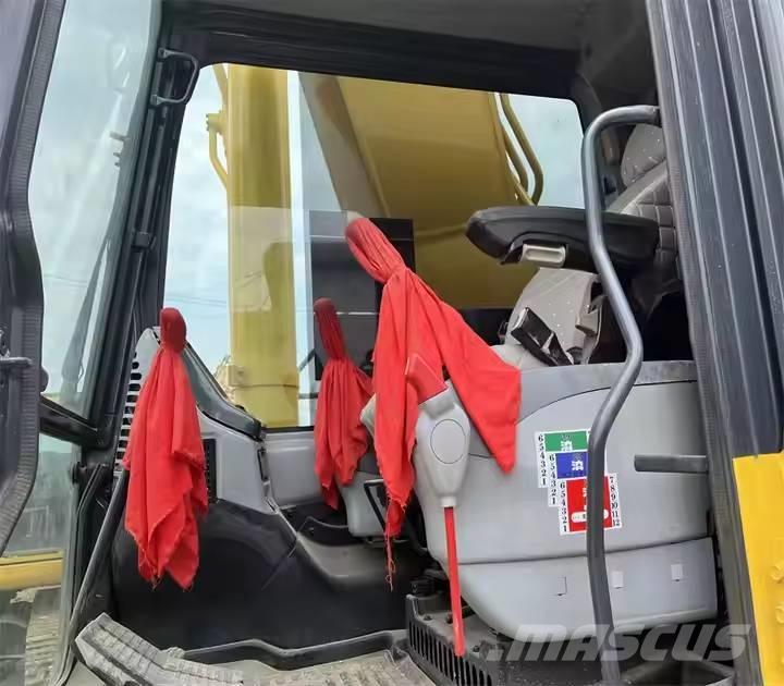 Komatsu PC400-8 حفارات زحافة