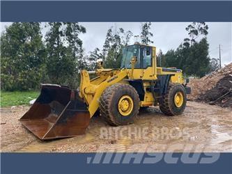 Komatsu WA 470 لوادر بعجل