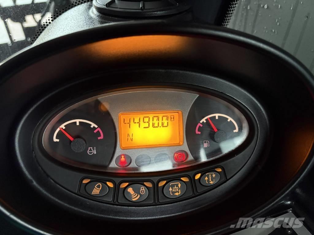 Bobcat TL 358+ AGRI معدات مناولة لأغراض الزراعة