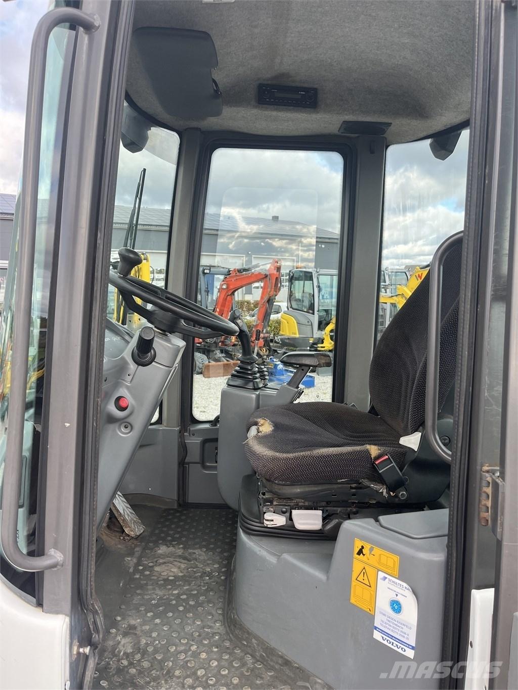 Volvo L 35 B لوادر بعجل