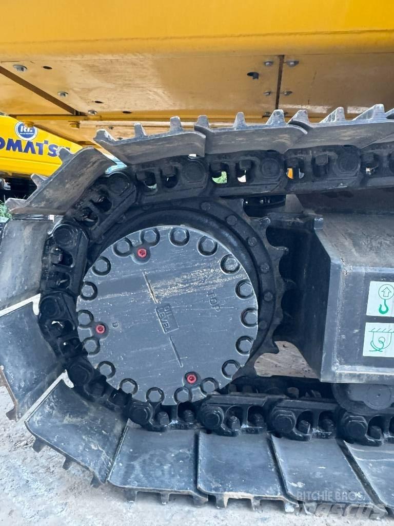 Komatsu PC 200-8 حفارات زحافة