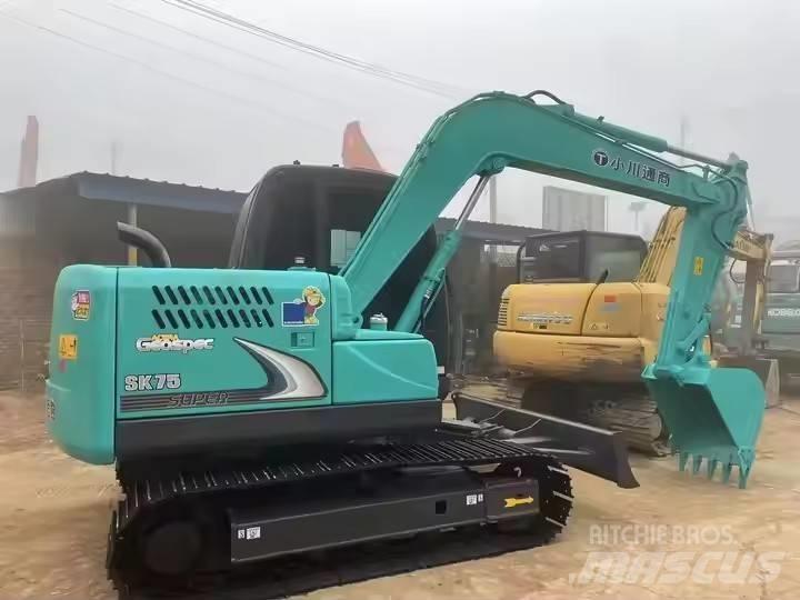 Kobelco SK 75 حفارات زحافة