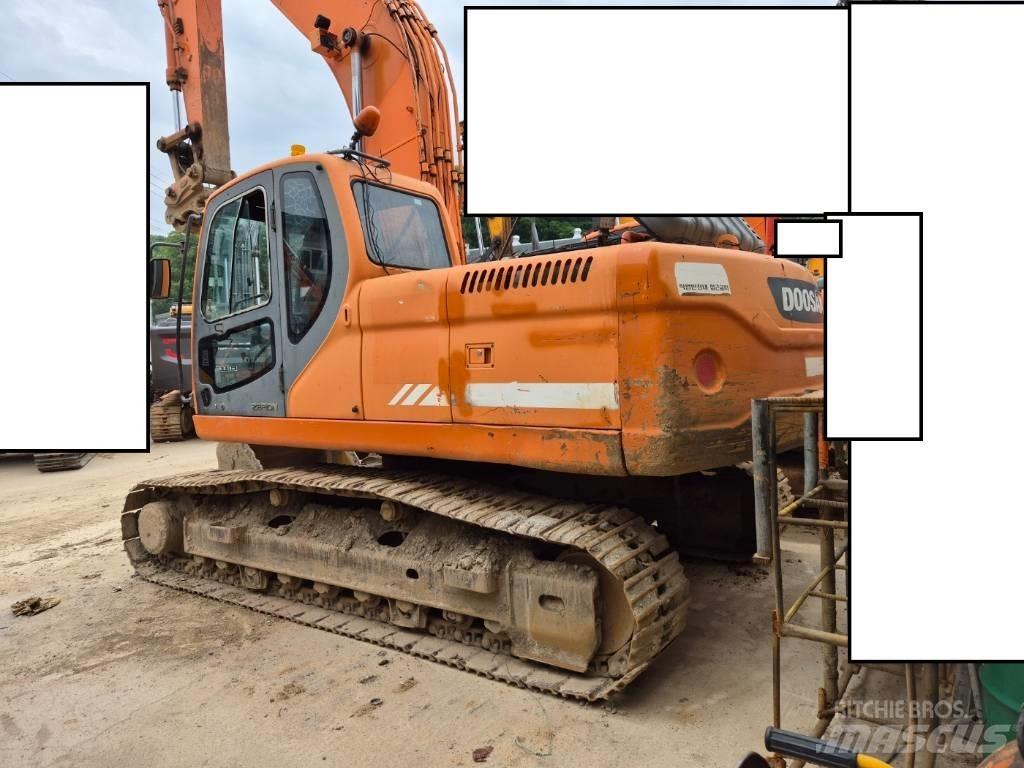 Doosan DX 220 LC-9 حفارات وسط 7 طن - 12 طن