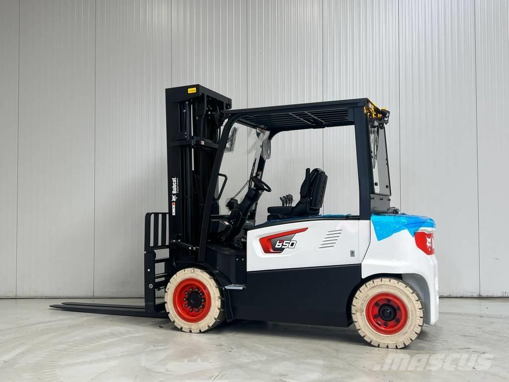 Bobcat B50XC-7 شاحنات ذات رافعات شوكية تعمل بالكهرباء