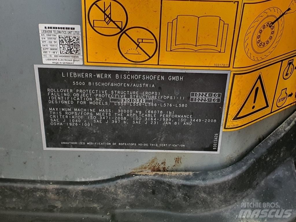 Liebherr L 550 CAB كابينة والداخلية