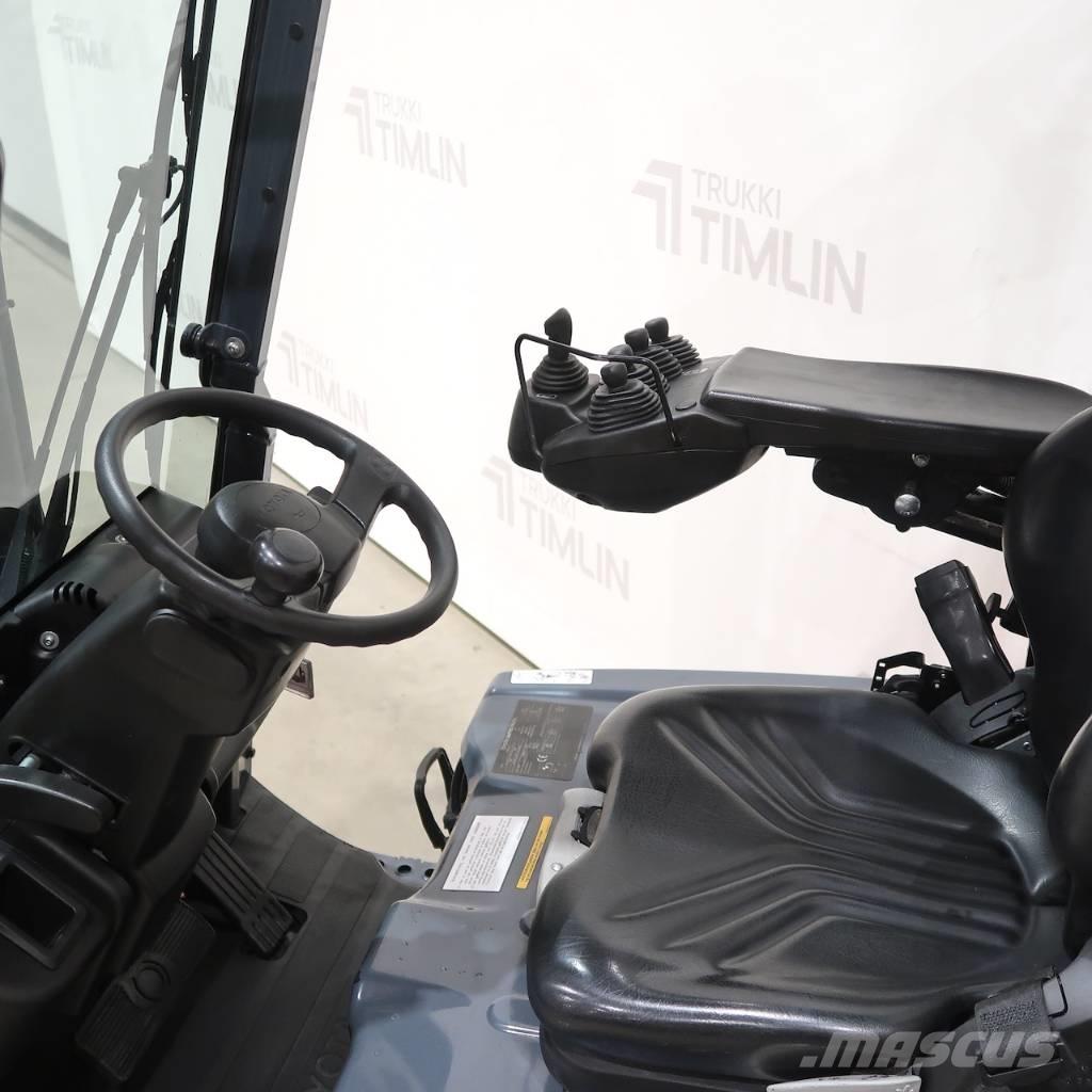 Toyota 8FBE15T شاحنات ذات رافعات شوكية تعمل بالكهرباء