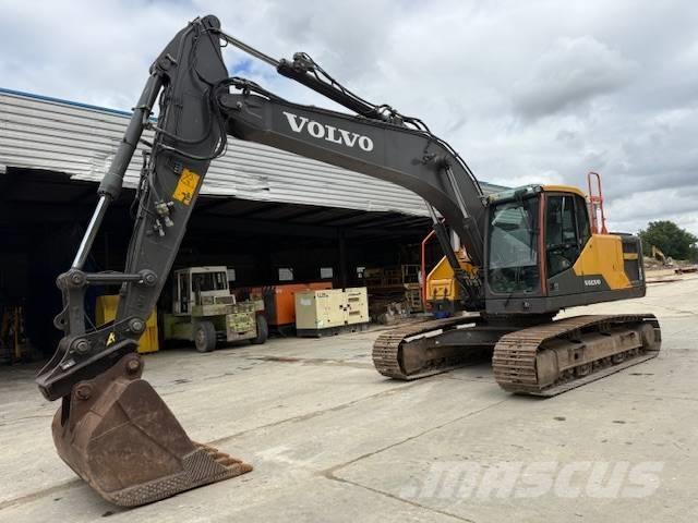 Volvo EC 220 حفارات زحافة