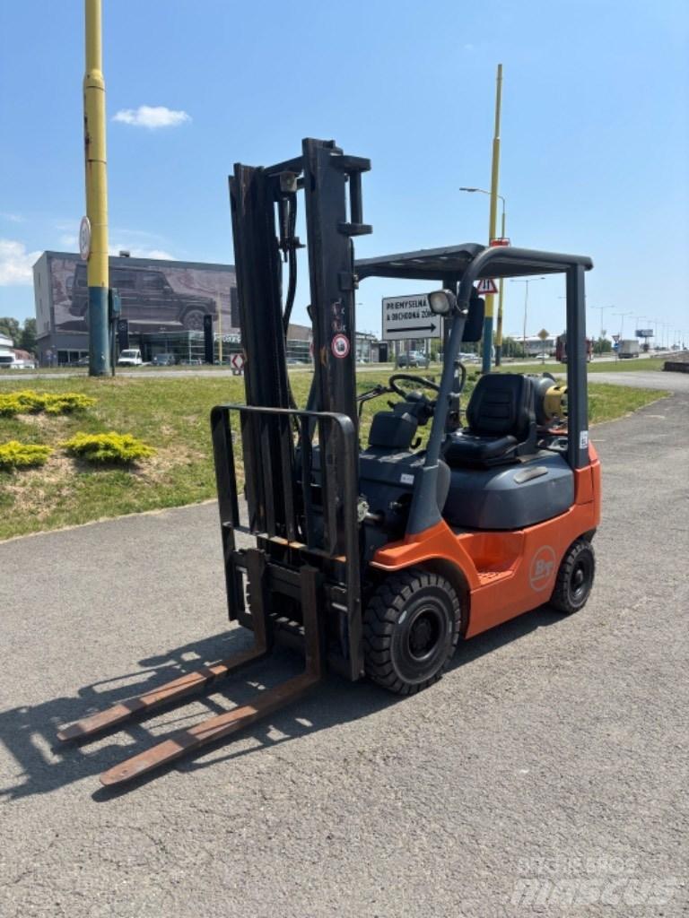 Toyota FG 15 N شاحنات LPG