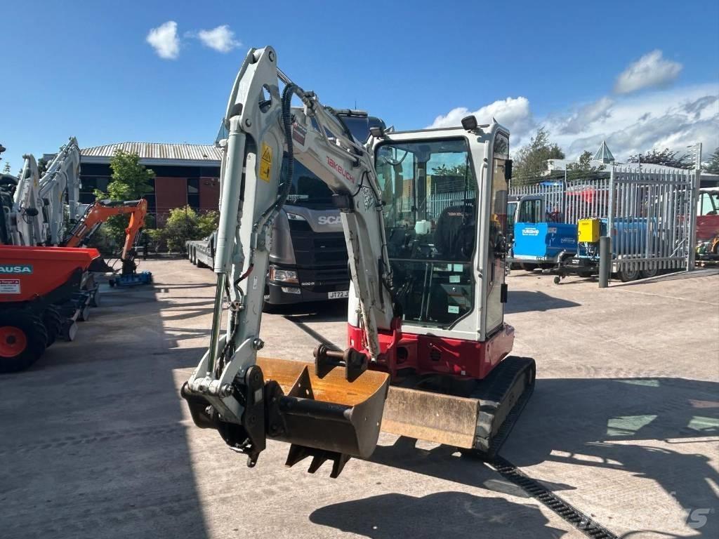 Takeuchi TB 325 R حفارات صغيرة أقل من 7 طن (حفارات صغيرة)
