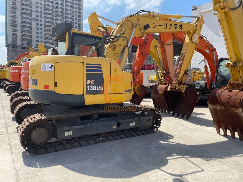 Komatsu PC 138 US حفارات زحافة