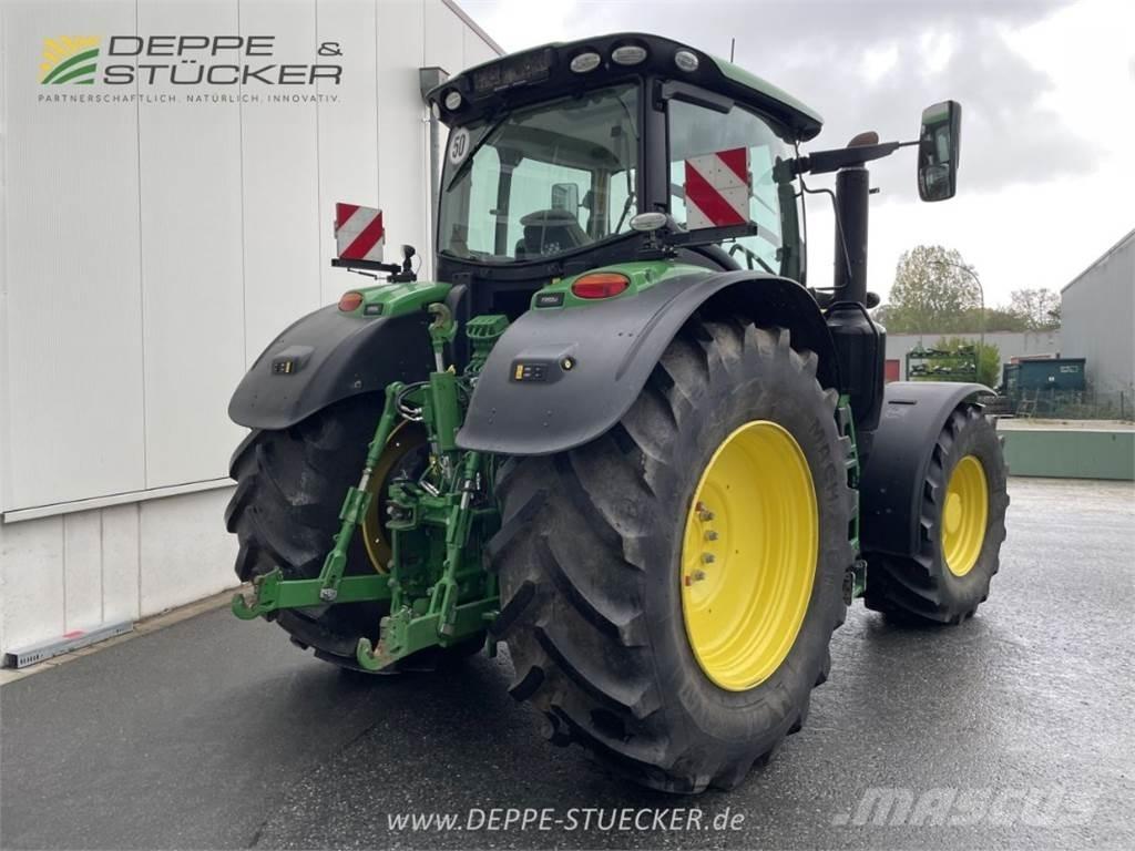 John Deere 6230R الجرارات