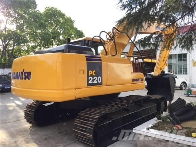 Komatsu pc220-7 حفارات زحافة