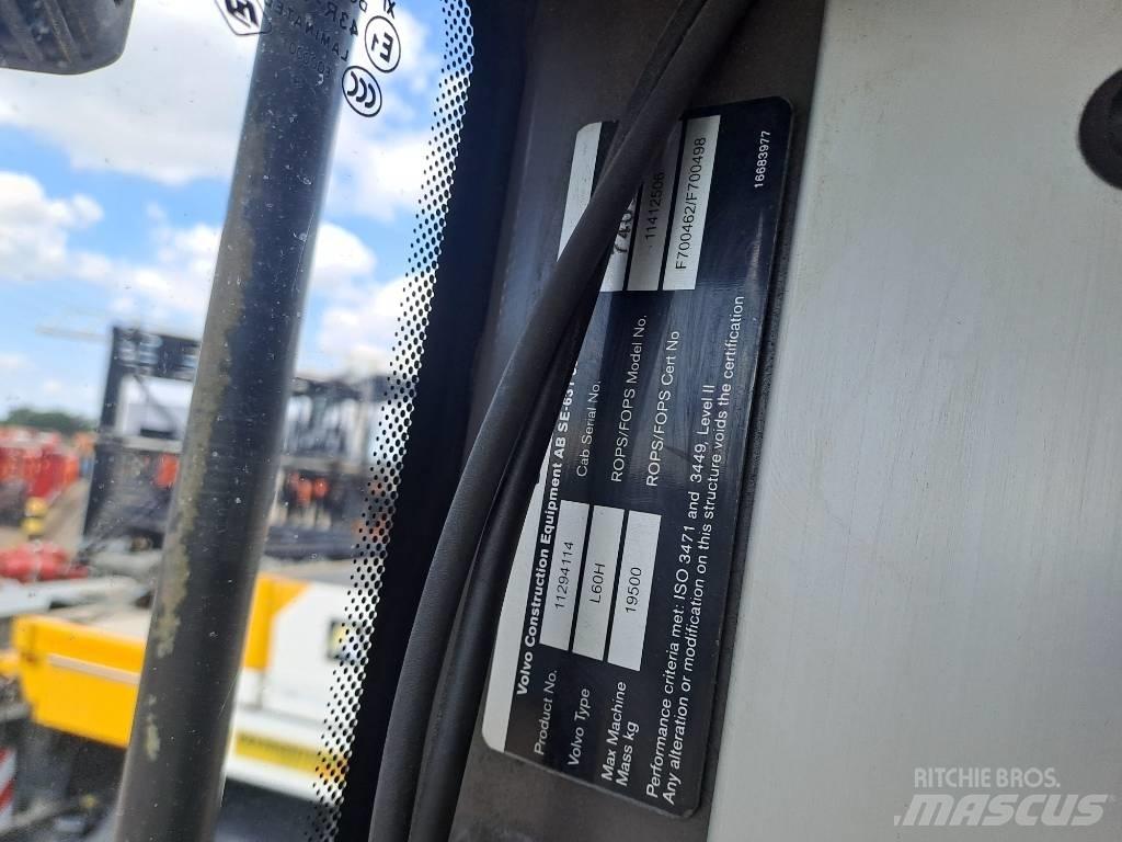 Volvo L60H لوادر بعجل