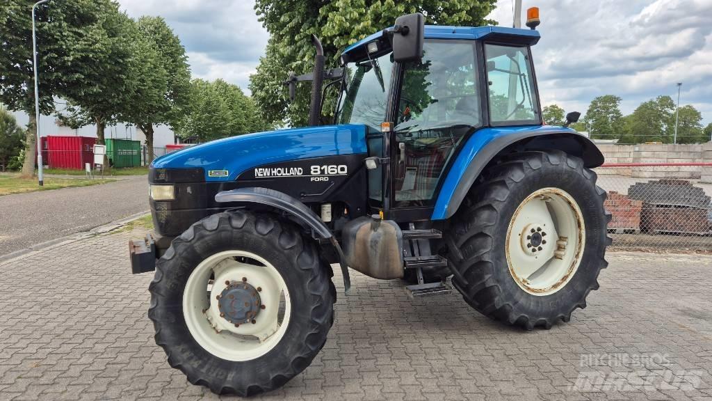 New Holland 8160 RC الجرارات