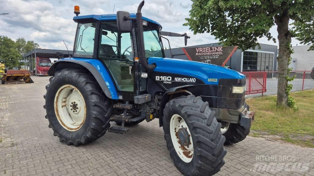 New Holland 8160 RC الجرارات