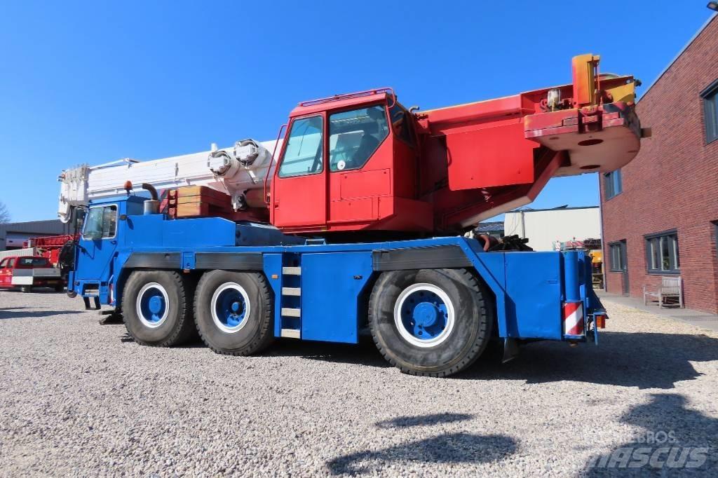 Liebherr LTM 1050-1 رافعات صالحة لكل أنواع الطرق