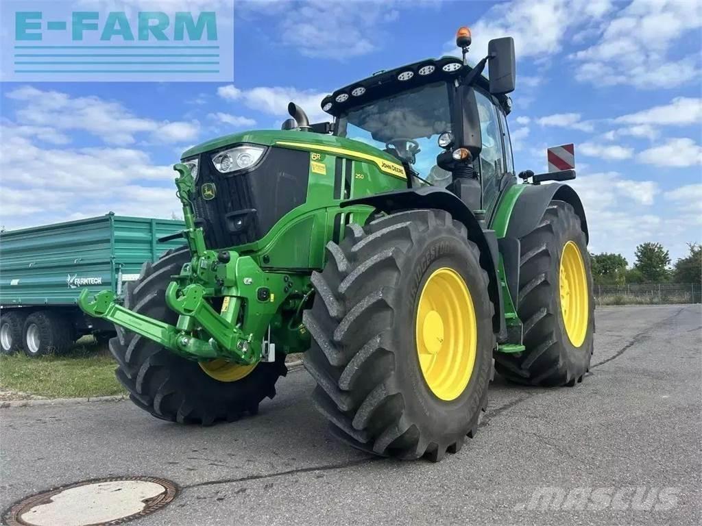John Deere 6r 250 الجرارات