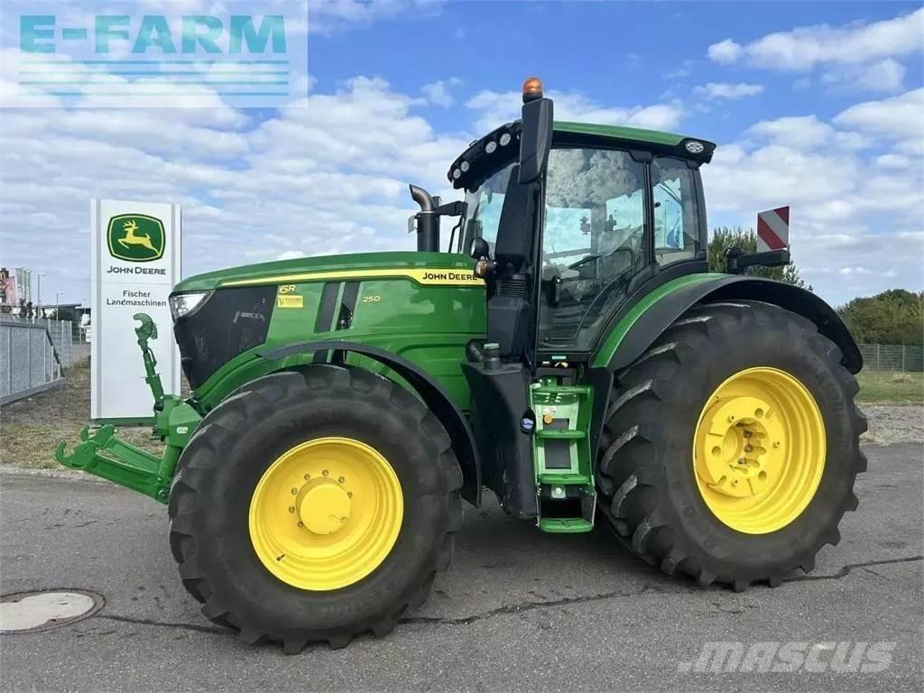 John Deere 6r 250 الجرارات