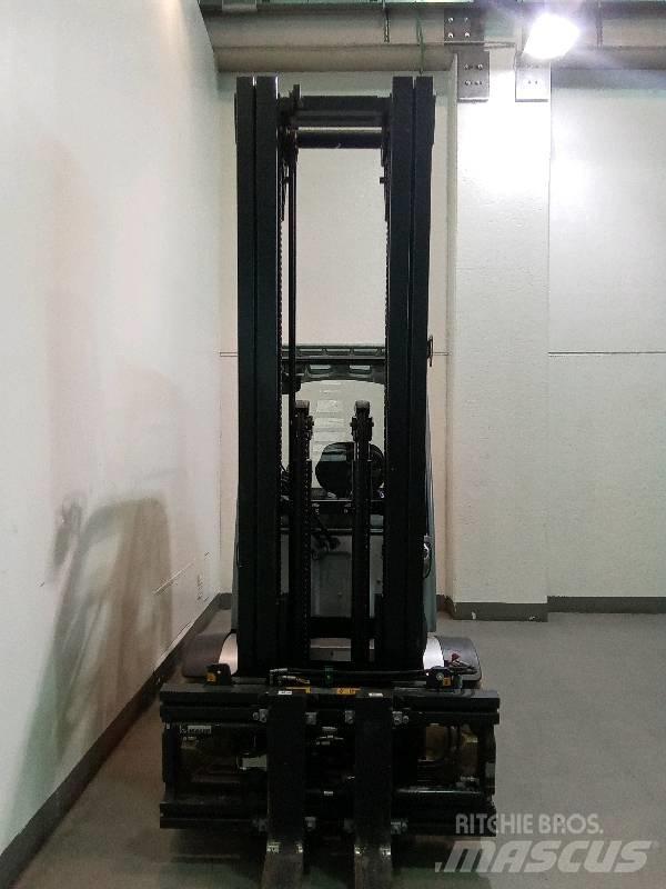Still RX 60-50 شاحنات ذات رافعات شوكية تعمل بالكهرباء