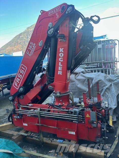 Fassi F 165 رافعات تحميل