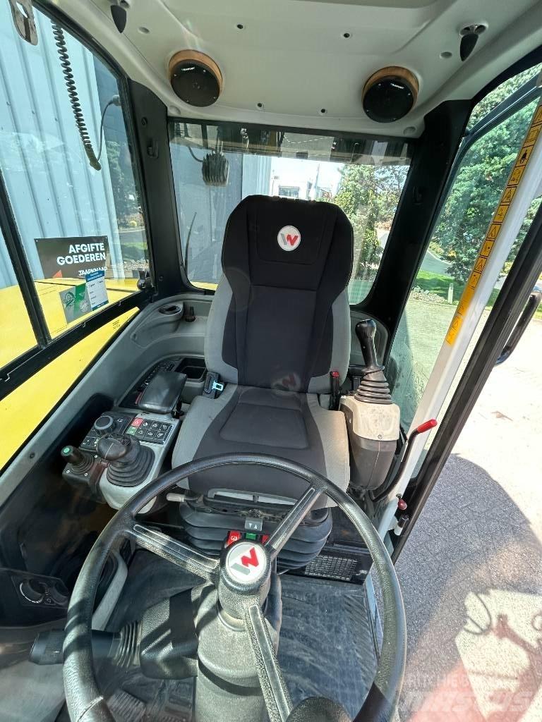 Wacker Neuson EW 65 حفارات بعجل