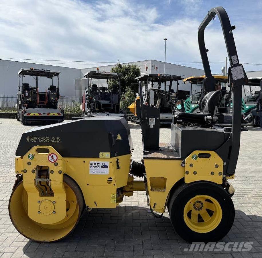 Bomag BW 138 AC مداحل مزدوجة