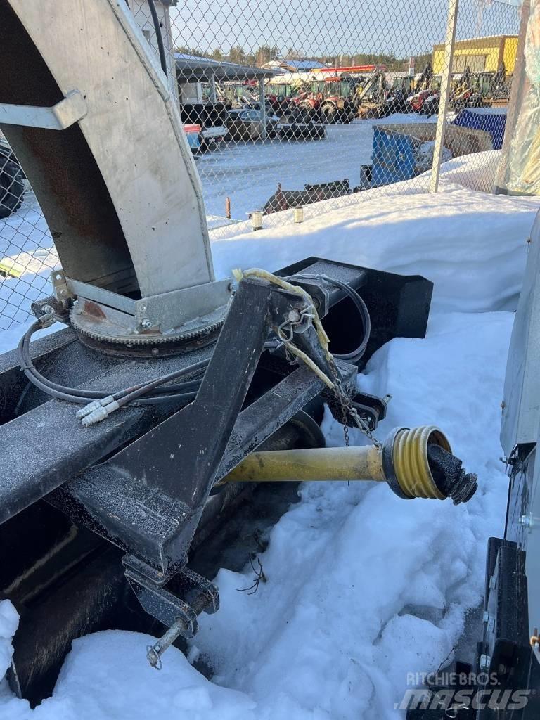 XYZ Snöfräs XYZ 2400 قاذفات الجليد