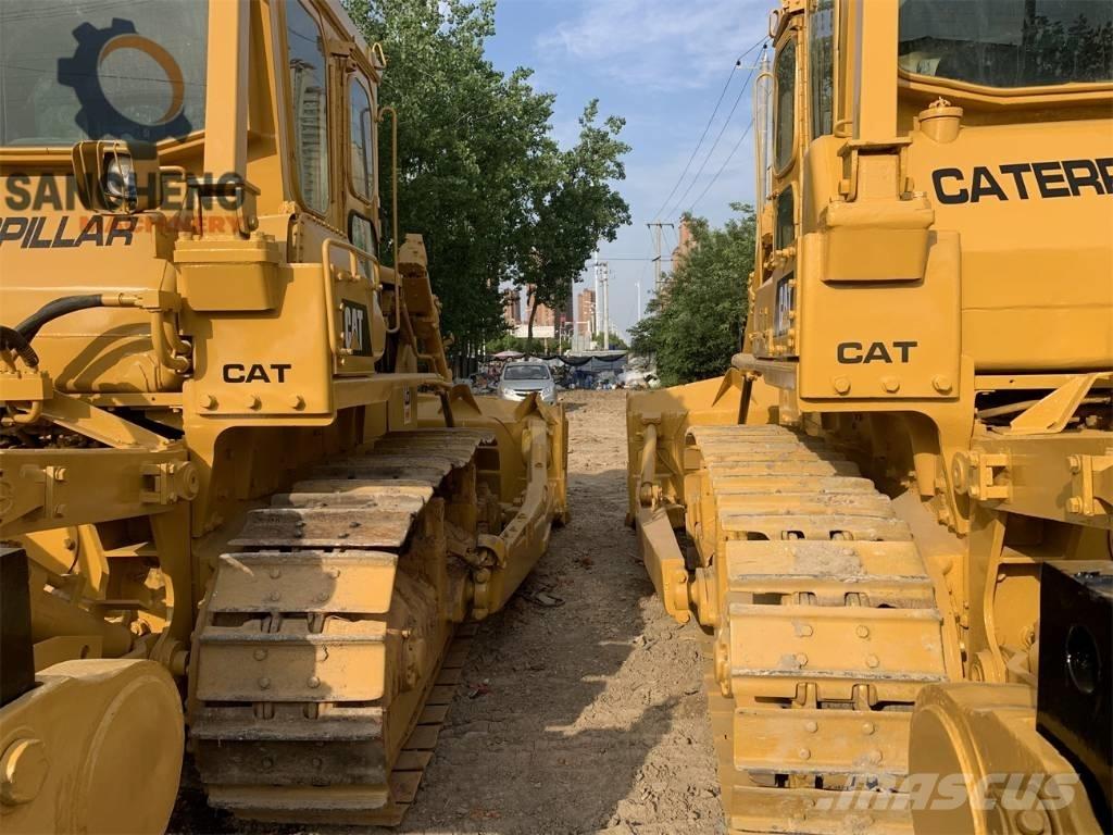 CAT D7G بلدوزرات مجنزرة