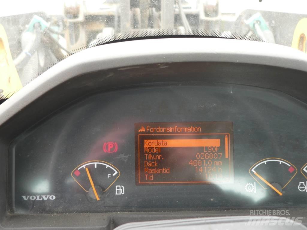 Volvo L 90 F لوادر بعجل
