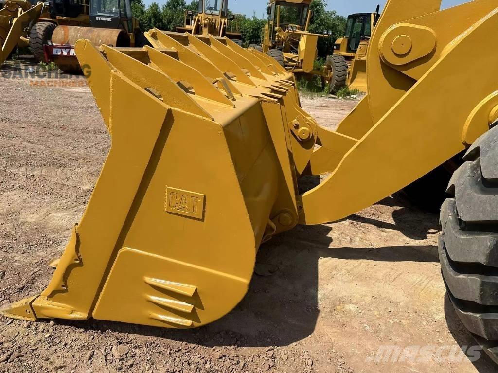 CAT 980H لوادر بعجل