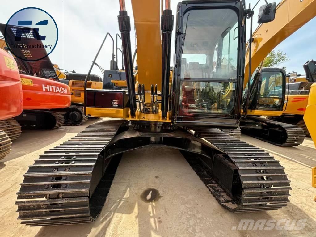 CAT 320 E حفارات زحافة