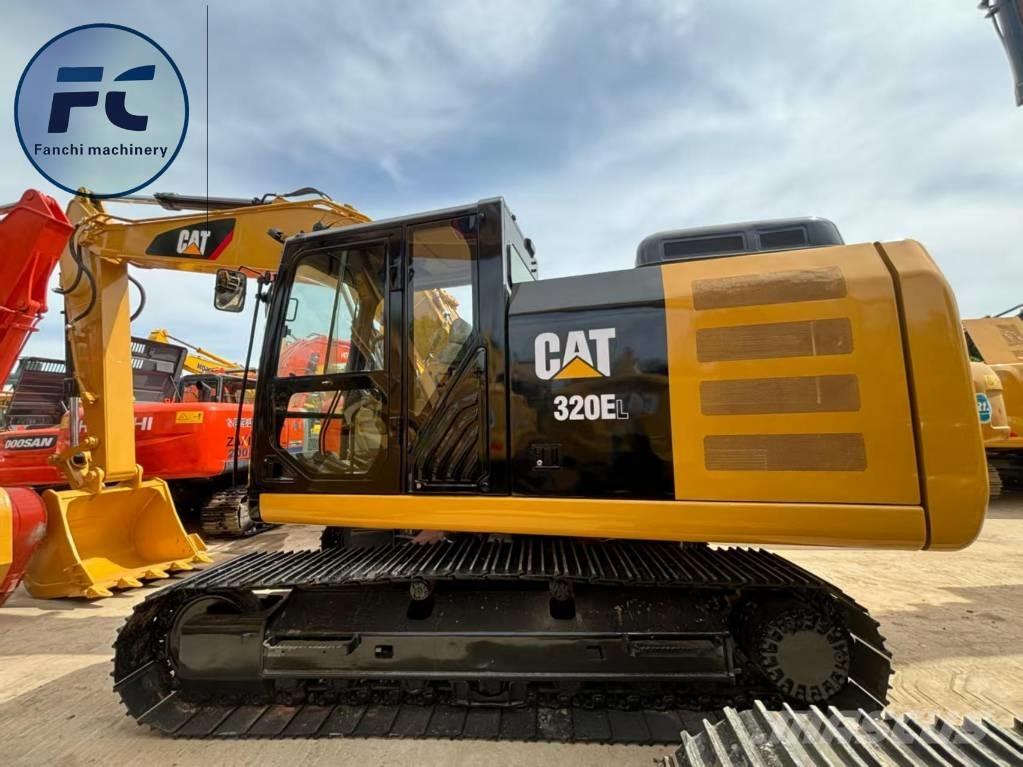 CAT 320 E حفارات زحافة