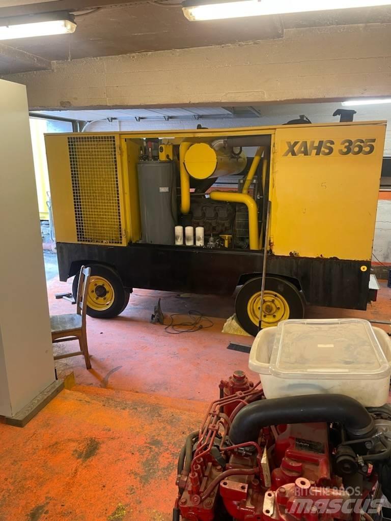Atlas Copco XAHS 365 مكابس