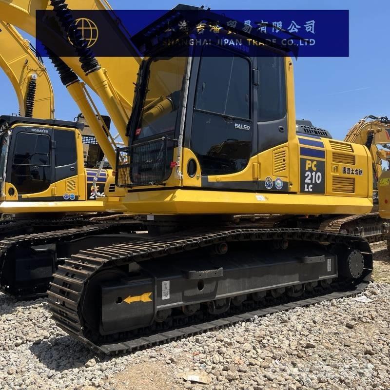 Komatsu PC 210 حفارات زحافة