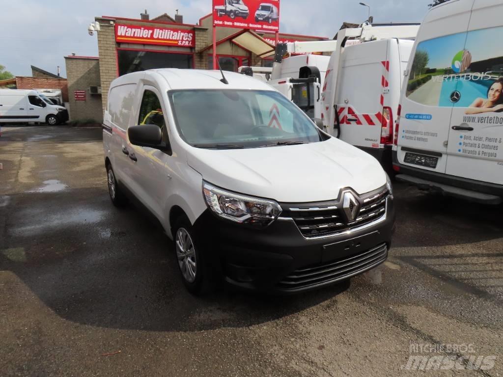 Renault Express شاحنة مقفلة