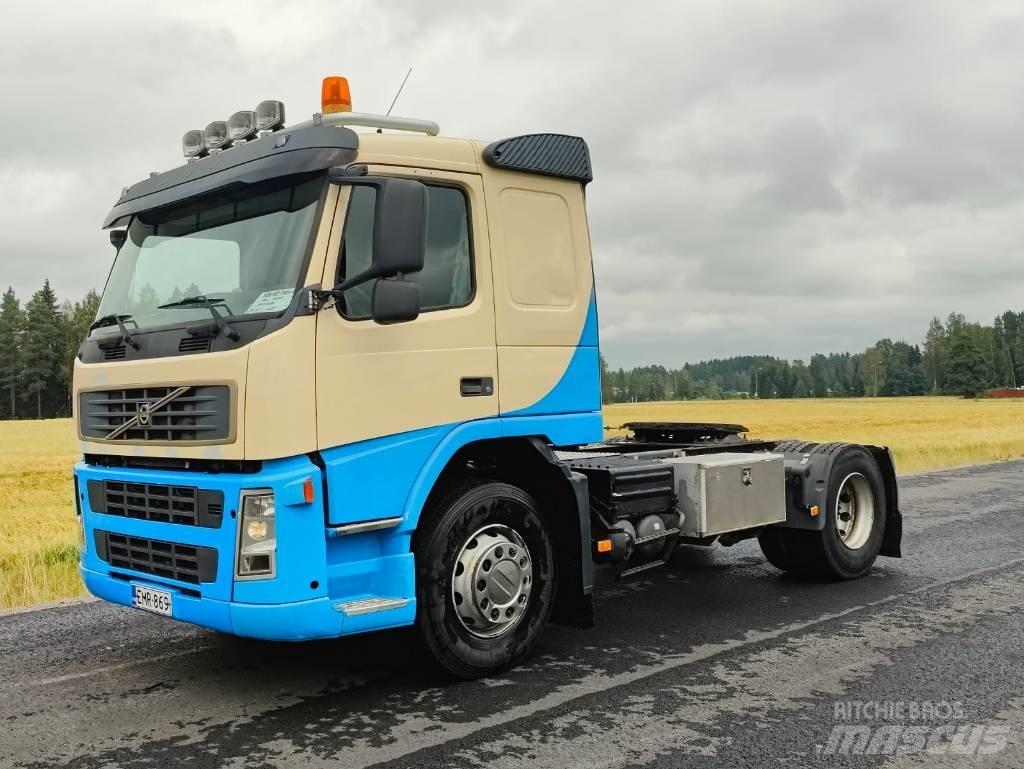 Volvo FM 9 وحدات الجر