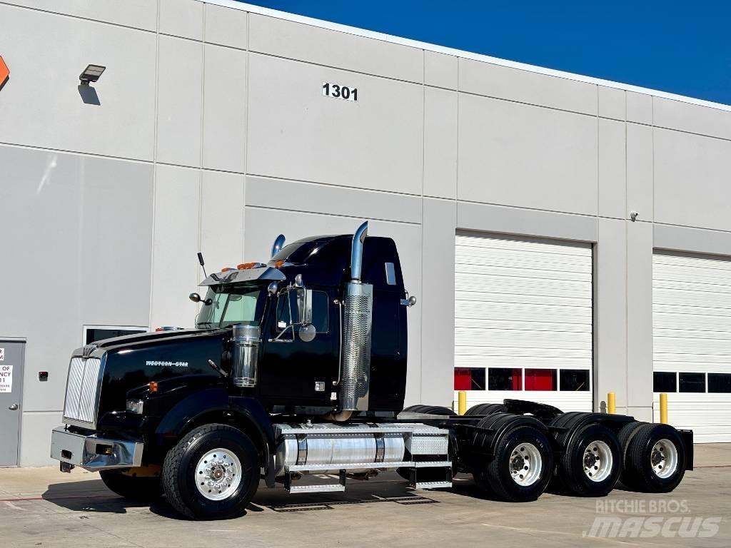 Western Star 4900 FA وحدات الجر